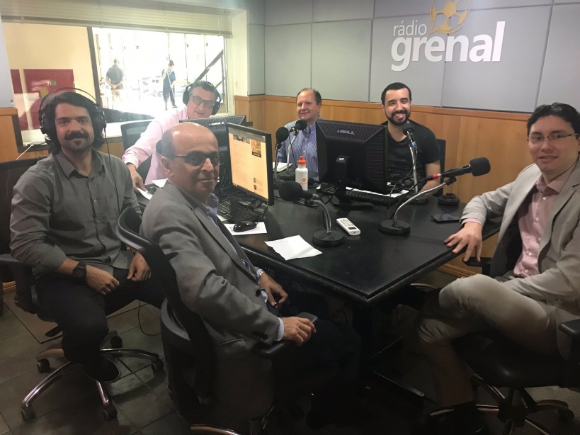 Marcos Chitolina na Rádio Grenal 09/10/2018 09 de outubro de 2018 Marcos Chitolina, integrante do MGV, conselheiro do Grêmio e ex-diretor de futebol, participa do programa Café com Futebol, da Rádio G