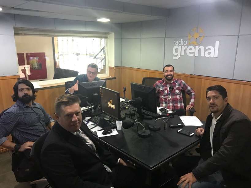 Thiago Brunetto na Rádio Grenal 19/09/2018 19 de setembro de 2018 Thiago Brunetto, um dos coordenadores do MGV e conselheiro do Grêmio, participa do programa Café com Futebol, da Rádio Grenal.