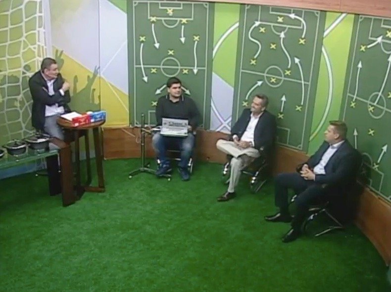 Thiago Brunetto no Cadeira Cativa 23/05/2017 23 de maio de 2017 Thiago Brunetto, um dos coordenadores do MGV e conselheiro do Grêmio, participa do programa Cadeira Cativa, da Ulbra TV.