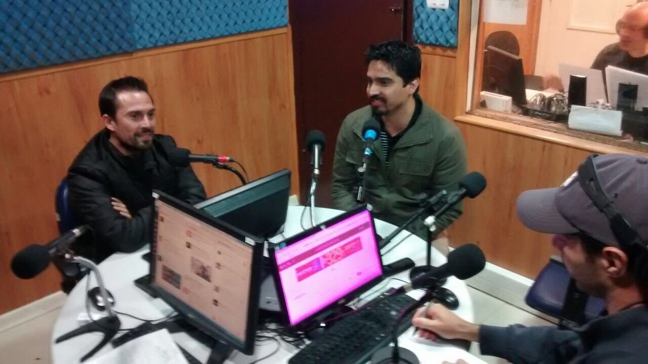Roberson Marquez na Rádio Grenal 28/04/2017 28 de abril de 2017   Roberson Marquez, integrante do MGV, participa do programa Debate Bola, da Rádio Grenal.