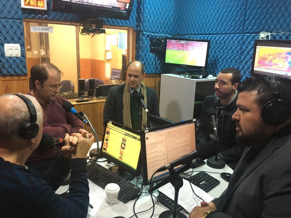 Renato Moreira na Rádio Grenal 03/07/2017 03 de julho de 2017   Renato Moreira, liderança do MGV e conselheiro do Grêmio, participa do Programa Café com Futebol, da Rádio Grenal.